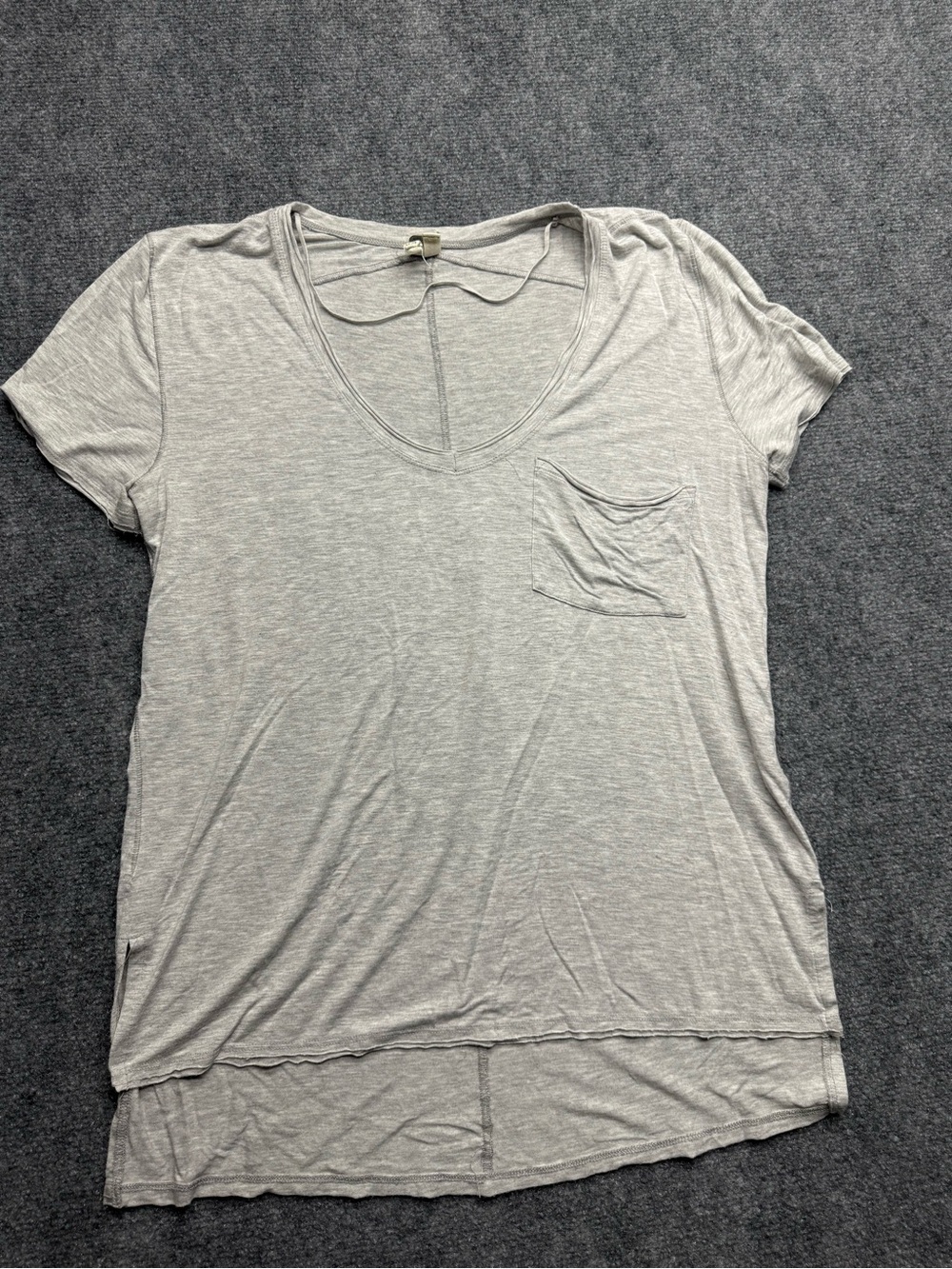 We the Free Womans XS Light Gray V-Neck Pocket Tee Shirt